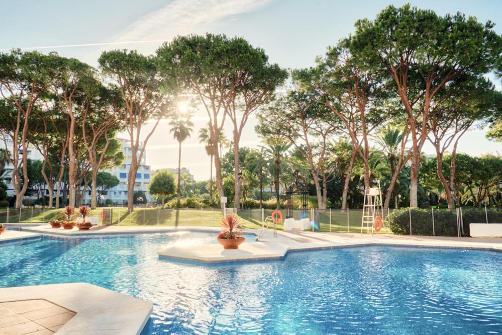 Ferienwohnung Playas Del Duque, Puerto Banus, Golf .Playa Y Compras Marbella Exterior foto