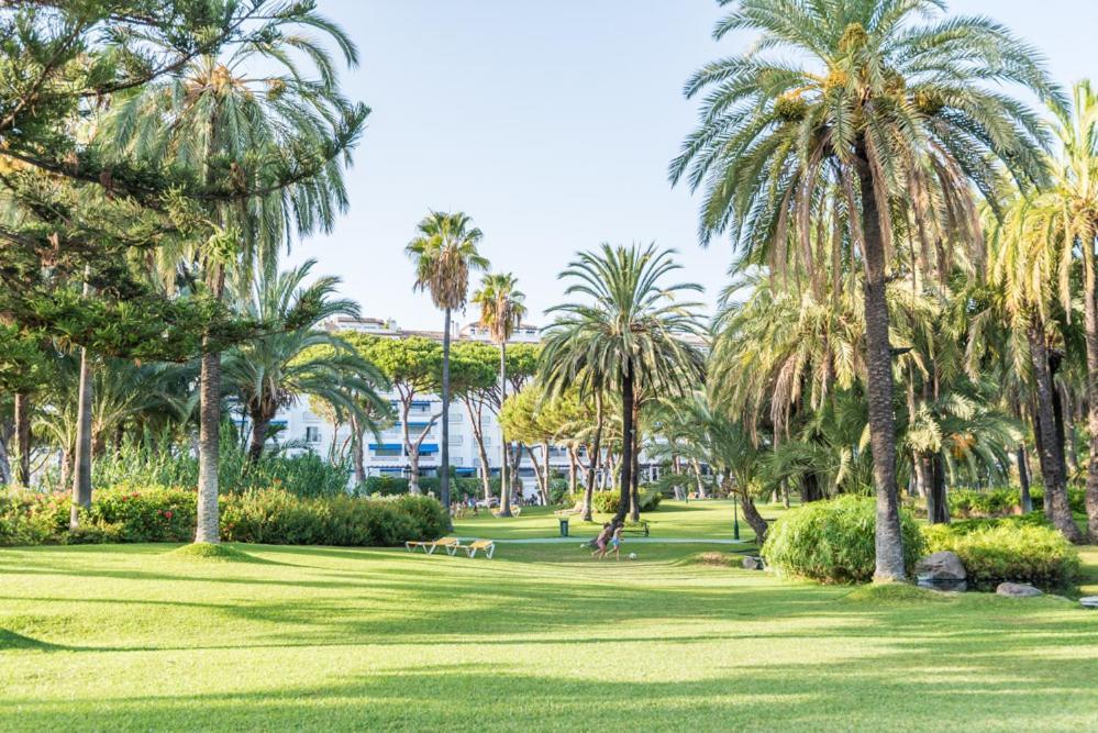 Ferienwohnung Playas Del Duque, Puerto Banus, Golf .Playa Y Compras Marbella Exterior foto
