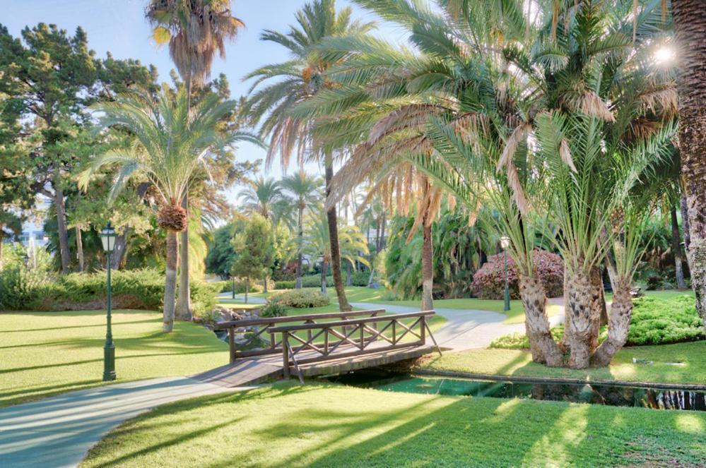 Ferienwohnung Playas Del Duque, Puerto Banus, Golf .Playa Y Compras Marbella Exterior foto